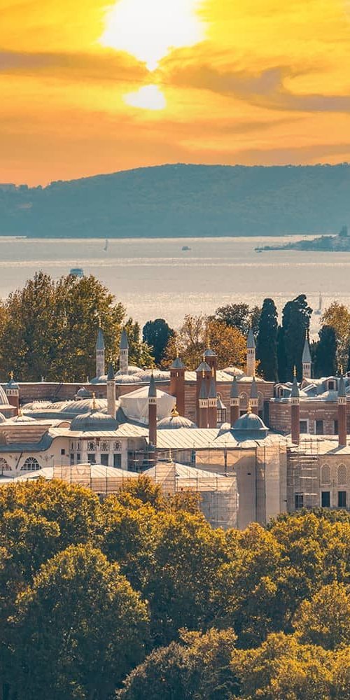 Neighbourhood vibes in Istanbul