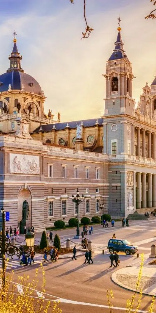 Apartment neighbourhood in Madrid