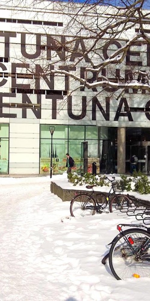 Sollentuna neighbourhood ambiance